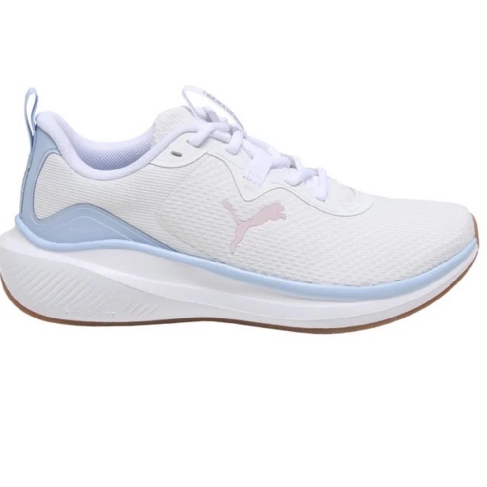Puma Women’s White Skyrocket Sneakers with Light Blue and Pale Pink Accents 7.5